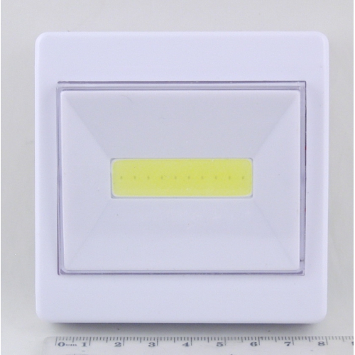 Фонарь светодиодный (1 больш. лампа, 3AAА) №305A выключатель