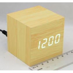 Часы-будильник электронные VST-869-4 (ярко-зелен. циф.) светло-коричневые дерев.