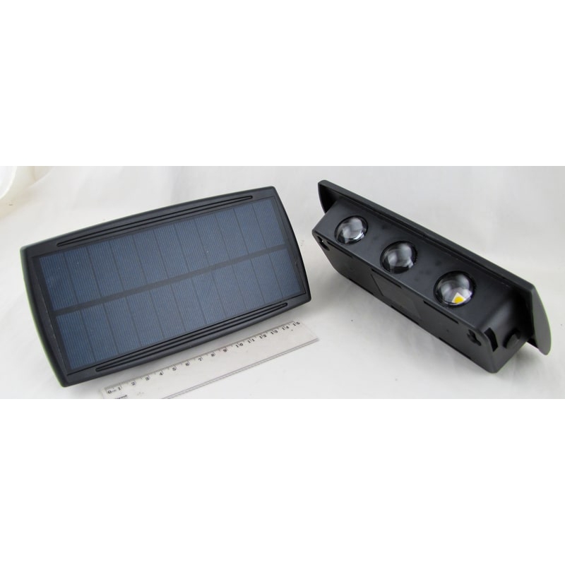 Светодиодный светильник XF-7718 (6 белых ламп  с солнечной батареей